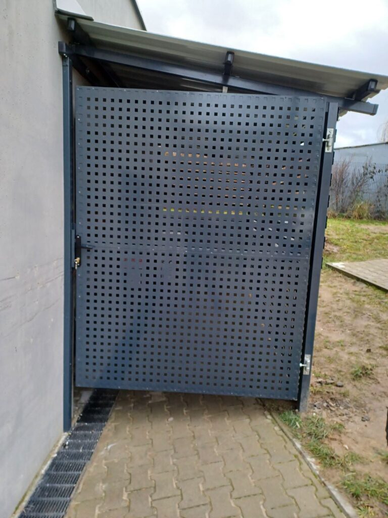 rabski realizacja budowy wiat smietnikowych poznan
